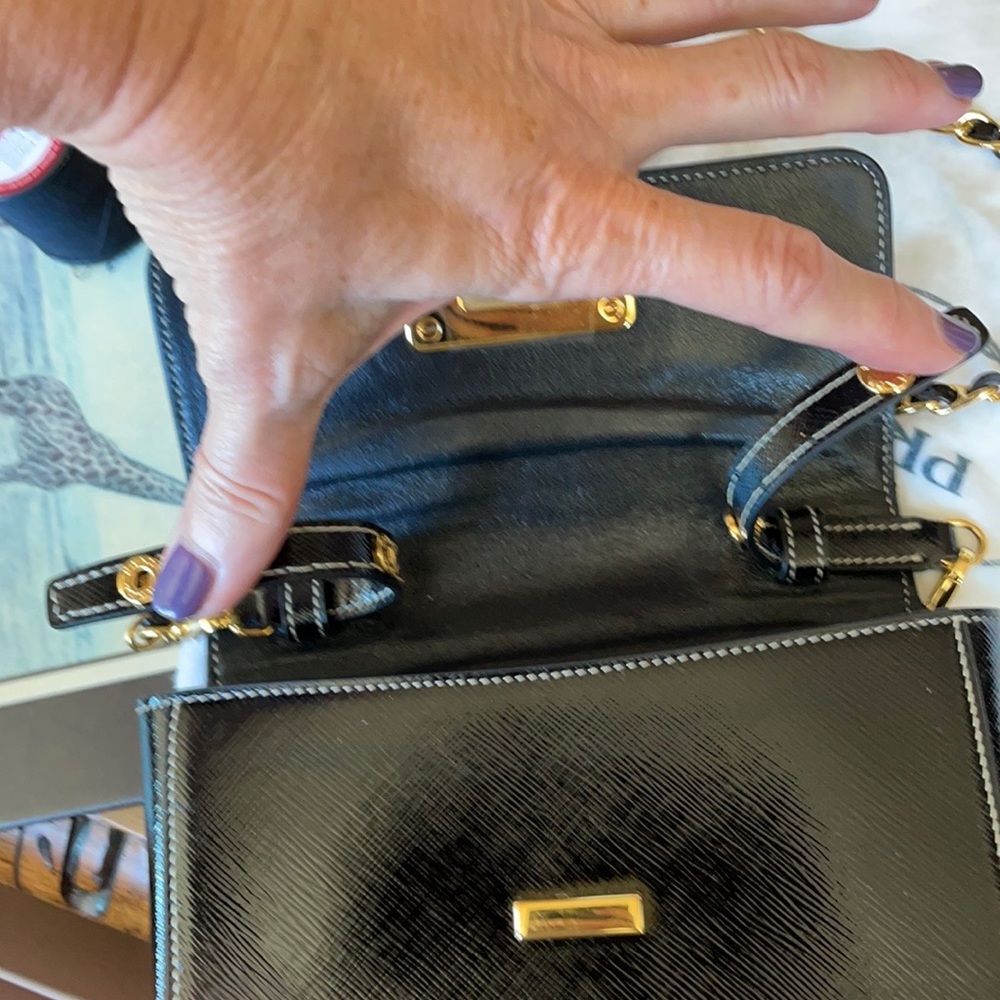 Stunning mini Prada leather cross body bag - Picture 12 of 12
